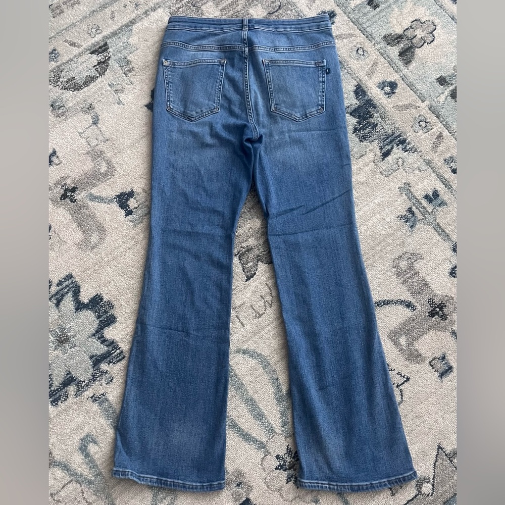 Pilcro Demilune Bootcut Jeans - Picture 7 of 9